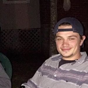 Meet your Posher, Travis